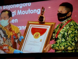 Kabupaten Bojonegoro Raih Penghargaan Sebagai Kabupaten Sangat Inovatif Dalam Ajang Innovative Government Award Tahun 2020