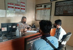 Remaja Probolinggo Tak Berdaya Ditodong Pistol Kawanan Begal, Motor Matic Diserahkan