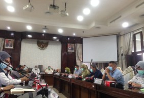 Momen Tahun Baru Pemkot Surabaya Masifkan Swab Hunter, Kegiatan Harus Berakhir Jam 8 Malam