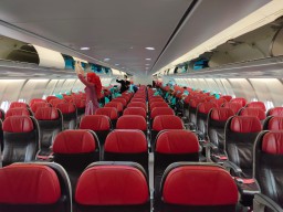 Lion Air Layani Penerbangan Umroh Premium Perdana dari Bandara Juanda Sidoarjo