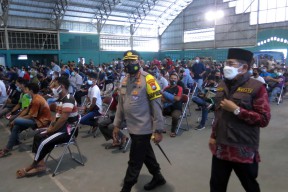 Apes, Tak Patuh Prokes Pengusaha Restoran di Sidoarjo Didenda Rp 10 Juta