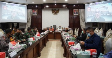 Plt Wali Kota Keberatan Soal Rencana Pembatasan di Surabaya, Whisnu Protes : Harusnya Seluruh Kabupaten Kota di Jatim