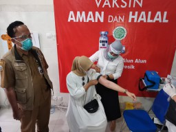 Gresik Gelar Vaksinasi Covid-19 Serentak, Bawean Menyusul