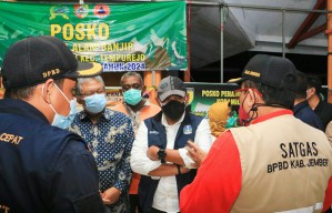 Sekdaprov Jatim Sidak Posko hingga Dapur Umum Banjir Wonoasri Jember