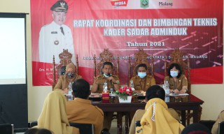 Siap Manjakan Masyarakat, Dispendukcapil Gelar Rakor dan Bimtek Kader Sadar Adminduk