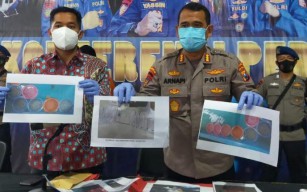 Polda Jatim Amankan Penyelundup Benih Lobster dan Tangkap Dua Pemiliknya