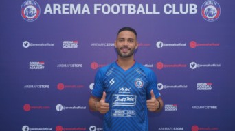 Arema Beri Sinyal Pertahankan Caio dan Bruno