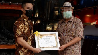 Membangun Indonesia Bersama Outlet Baru Juragan Atap