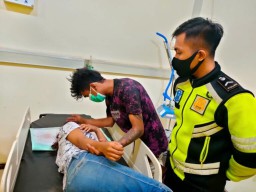 Gara-gara Mabuk Miras, Deni Seruduk Pemotor di Jalan Raya Kotakan Situbondo