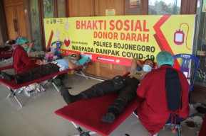 Bantu Ketersediaan Stok Darah di Tengah Pandemi, Polres Bojonegoro Gelar Bakti Sosial Donor Darah