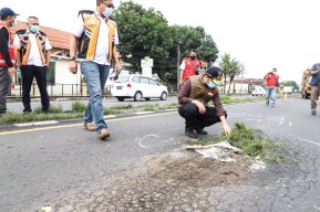 Mau Adukan Jalan Rusak ? Coba Lihat Klasifikasi Jalan Versi Wagub Emil Berikut Ini