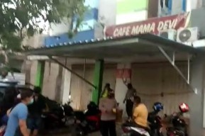 Kafe Karaoke di Krian Sioarjo Digerebek, Empat Wanita dan Pengunjung Diamankan Saat Karaoke Sambil Minum-minuman Keras