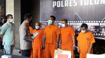 Tiga “Polisi” Gerebek Protitusi Online, Korban Diancam dan Diperas   