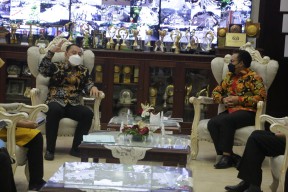 Wali Kota Surabaya Eri Cahyadi Target Turunkan Angka Stunting dan Kematian Ibu Melahirkan Tahun Ini