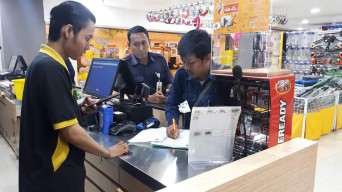 Pemkot Surabaya Tertibkan Toko Swalayan agar UMKM Mendapat Hak Kemitraan Gratis