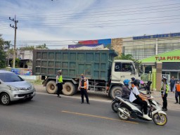 Operasi Gabungan, 10 Truk Melanggar Mayoritas Galian C