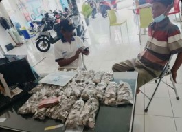 Nabung 3 Tahun, Buruh Tani di Magetan Beli Motor Honda Scopy Dengan Uang Receh