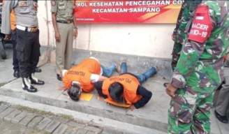 Nekat Tak Pakai Masker, Tujuh Pengunjung Pasar Srimangunan Sampang Akhirnya Rasakan Hukuman