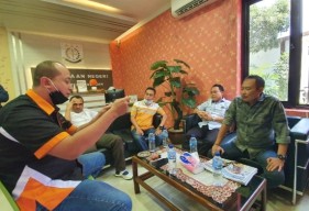 Ada Dugaan Korupsi BOP Diniyah dan TPQ, Aktivis Anti Korupsi Datangi Kejaksaan