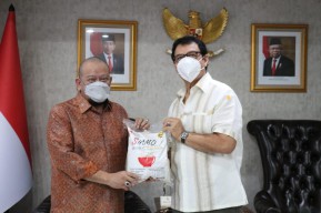 Marak Produk Impor, Ketua DPD RI Sebut Inovasi dan Kualitas Kunci Produk Lokal Bersaing di Kancah Global