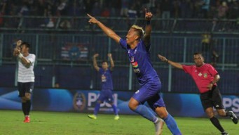 Gol Tak Sengaja Dendi Bawa Arema Imbangi Persikabo 1-1 di Laga Pembuka Piala Menpora 2021