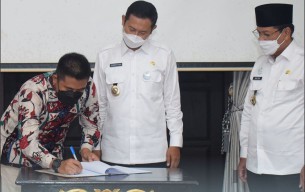 Bupati Lamongan Teken Komitmen Pencegahan Korupsi Bersama KPK