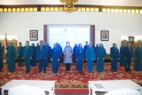 Bupati Ipuk Resmi Lantik Budi Sayekti Sugirah Sebagai Ketua TP PKK Kabupaten Banyuwangi