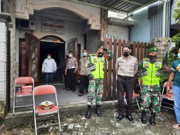 Personil TNI-Polri Gresik Dikerahkan Amankan Ibadah di Gereja