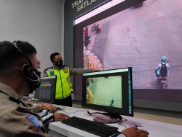 Langgar Lalu Lintas di Gresik Ditilang, Kalau Tertib Diberi Hadiah