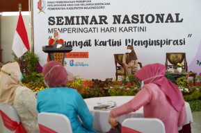 Pemkab Bojonegoro Gelar Seminar Nasional dalam Rangka Pekan Kartini, Ini Pesan Bupati Anna