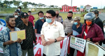 Ada Warga Klaim Tanah Belum Terbayar, Anggota DPR RI Arteria Dahlan Datangi Kantor JIIPE