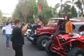 Komunitas IOF dan KFI Bojonegoro Gelar Hunting dan Ngebuburit Serta Bagi Takjil di Alun Alun Bojonegoro