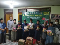 Komunitas Gresker Santuni Anak Yatim dan Doa Bersama Untuk Crew Kapal Selam KRI Nanggala 402