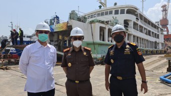 Bea Cukai Gresik Gagalkan Penyelundupan Kapal Feri asal Jepang