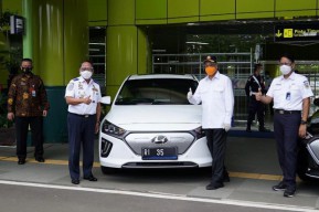 Indonesia Siap Produksi 600 Ribu Mobil Listrik Tahun 2030