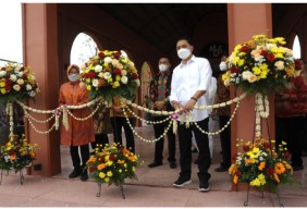 Sempat Tertunda, Akhirnya Wali Kota Eri Bersama Mensos Risma Resmikan Museum Olahraga Surabaya