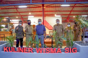 SIG Resmikan Peremajaan Pujasera Wisma A Yani, Kota Gresik