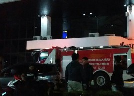 Perangkat Server Bank Mandiri Jember Terbakar