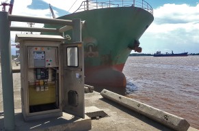 Shore Connection di Dermaga PT Terminal Teluk Lamong Tekan Biaya Operasional Kapal