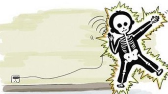 Cari Pakan Ternak, Warga Ponggok Blitar Tewas Kesetrum