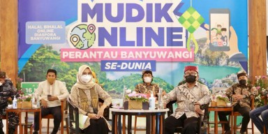 Ketika Para Diaspora Banyuwangi Ikuti Mudik Online dengan Bupati