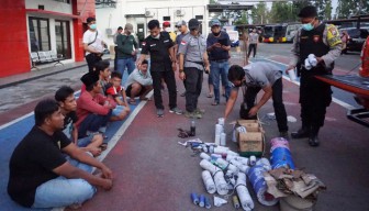 Polres Bangkalan Gerebek Dua Kampung Mercon, Sita 142 Petasan Aneka Ukuran
