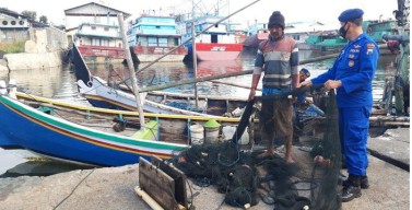 Gunakan Jaring Pukat Harimau, 2 Nelayan di Porbolinggo Ditangkap Polisi