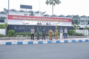 Warga Kurang Mampu di Jember Digerojok Bantuan Beras 30 Ton, Bupati : Penyaluran Ditarget Selesai Hari Selasa Ini