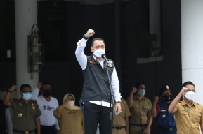 Saat Wali Kota Surabaya Teriakkan Takbir Tanda Jihad Melawan Covid-19 Dimulai