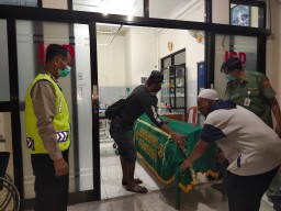 Pasang Baja di Masjid Ponorogo, Pekerja Asal Tulungagung Tewas Tersetrum