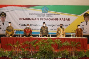 Pedagang Pasar Dibina di Hotel, Wabup Subandi Berikan Pesan Penting