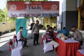 Polres Bojonegoro Gelar Vaksinasi Massal