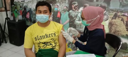 Kodim 0817 Gresik Gelar Vaksinasi Massal, Warga Sekitar Siap Sehat