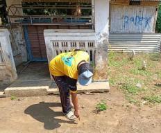 Terjepit, Maling di Probolinggo Lempar Bondet Saat Dikejar Warga